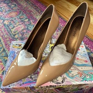 Jeffrey Campbell Lure Heel in Beige. - size 9.5 US